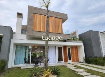 Casa · 217m² · 4 Quartos · 2 Vagas · Casa à venda - em Xangri-Lá