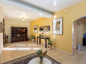 Casa · 345m² · 3 Quartos · 2 Vagas · Sobrado com 345m² privativos, 3 suites, 2 vagas, churrasqueira. pátio com piscin
