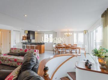 Apartamento · 266m² · 3 Quartos · 2 Vagas · Cobertura com 266m², 3 quartos, 2 suítes, 2 vagas, no bairro Moinhos de Vento em