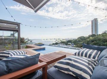 Apartamento · 358m² · 3 Quartos · 3 Vagas · Cobertura de alto padrão, construtora Clave, vista perene para o Rio, 3 suítes,