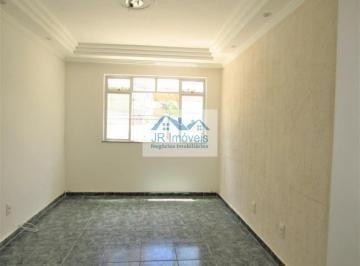 Sala · Apartamento à Venda de 2 Quartos no Resgate - Salvador - BA.