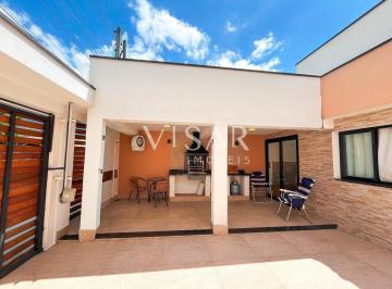 Casa · 200m² · 2 Quartos · 1 Vaga · Casa térrea na região central de Caraguatatuba
