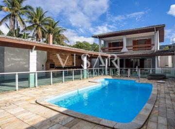 Casa · 165m² · 3 Quartos · 6 Vagas · Casa a 100 metros da Praia da Maranduba