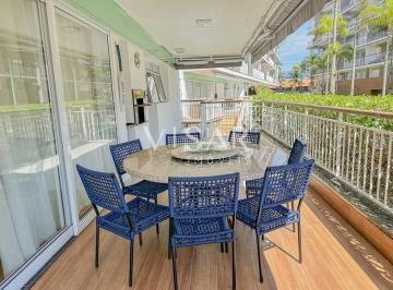 Apartamento · 187m² · 2 Vagas · Apartamento em Ubatuba com excelente localização