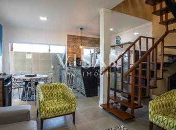 Casa · 120m² · 2 Vagas · Apartamento com vista privilegiada em Caraguatatuba