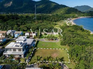 Terreno · 1733m² · Propriedade à beira-mar em condomínio fechado