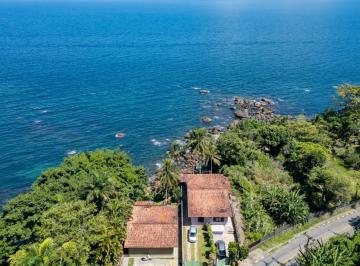 Casa · 217m² · 5 Quartos · 4 Vagas · Casa costeira com vista para o mar