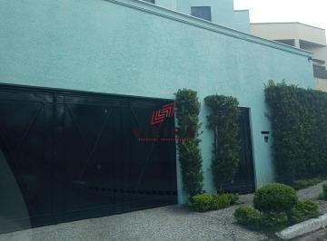 Casa · 316m² · 3 Quartos · 4 Vagas · Casarão de alto Padrão, localização excelente!