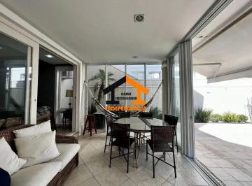 mhrbenvna0e1784642665477.jpg · Casa em Alphaville, assinada por Mário Perez,