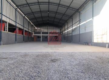 Comercial · 470m² · 30 Vagas · Galpão para Locação em Sol e Mar, Macaé - 470m² e 3 Banheiros