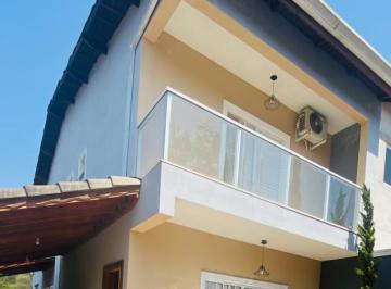 Casa de 3 quartos, Guarulhos · Casa com Piscina , residencial e comercial Guarulhos