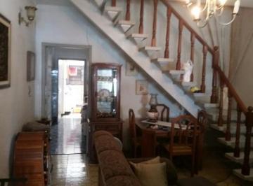 Casa · 120m² · 2 Quartos · 2 Vagas · Sobrado com 120 m² com 2 dormitórios, 2 vagas.
