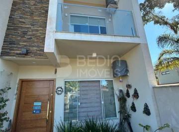 Casa · 102m² · 2 Quartos · Sobrado Geminado à Venda Mariscal Bombinhas