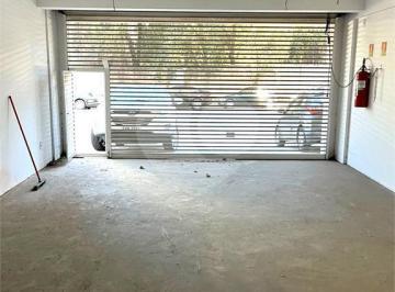 Comercial · 68m² · 2 Vagas · Loja para locação em Taboão - SP
