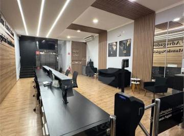 Comercial · 100m² · 2 Vagas · Salão Comercial para locação em Alves dias - SP