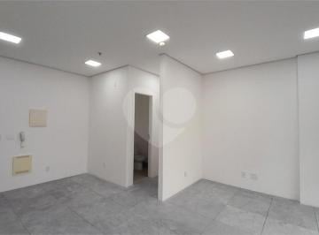 Comercial · 36m² · 1 Vaga · Salas para locação em Baeta neves - SP