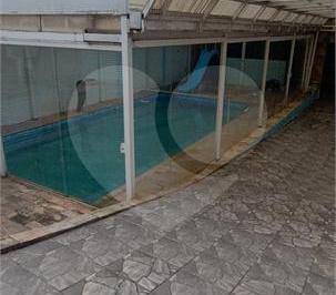 Casa · 454m² · 4 Quartos · 5 Vagas · Casa com 4 quartos para locação em Jardim las vegas - SP