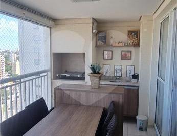 Apartamento · 123m² · 3 Quartos · 2 Vagas · Apartamento com 3 quartos para locação em Centro - SP