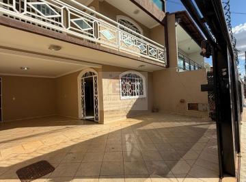 Casa · 300m² · 3 Quartos · 3 Vagas · QN 07 - LINDO SOBRADO 03 QUARTOS SENDO 02 SUITES, AREA GOUMERT COM CHURRASQUEIRA