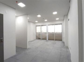 Comercial · 37m² · 1 Vaga · Salas para locação em Baeta neves - SP