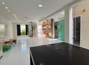 Casa · 200m² · 4 Quartos · 4 Vagas · ALUGO CASA EM CONDOMÍNIO NO BAIRRO QUINTAS DO CALHAU