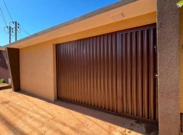 Casa de 3 quartos, Formosa · Casa no Pq Lago, 3 quartos, 2 vagas Garagem
