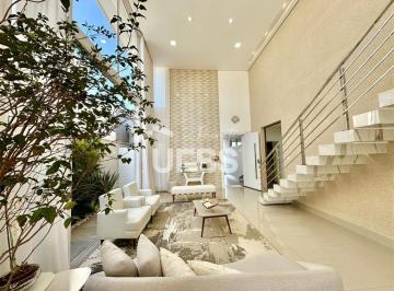 Casa · 247m² · 4 Quartos · 2 Vagas · Sobrado mobiliado à venda no  Jardim Veneza, com 247m² de área privativa, 4 quartos, sendo 2 suítes 