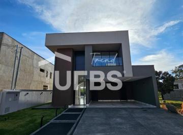 Casa · 297m² · 4 Quartos · 2 Vagas · Sobrado no Parqville Jacarandá