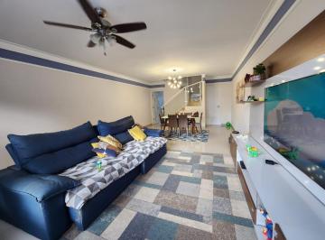 5be3b710-a6b2-4b31-8f45-0c2909f5916f · Casa para venda em Vila Santa Terezinha (Zona Norte) com 3 quartos, sendo 1 suíte, 135m²