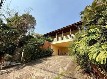 Casa de 4 quartos, Cotia · Oportunidade para retrofit - São Fernando Golf Club