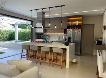 Casa · 291m² · 3 Quartos · 4 Vagas · Casa de Condomínio para venda em Condomínio Vita Verdi de 291.00m² com 3 Quartos, 3 Suites e 4 Garag