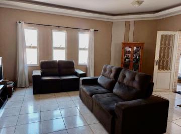 Casa · 261m² · 4 Quartos · 3 Vagas · Casa para venda em Betel de 261.00m² com 4 Quartos, 2 Suites e 3 Garagens