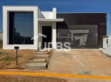 Casa · 137m² · 3 Quartos · 2 Vagas · Casa Térrea à Venda no Jardins Parma | 3 Suítes | Piscina | Goiânia