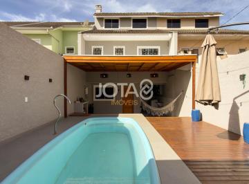 Casa · 191m² · 3 Quartos · 2 Vagas · SOBRADO COM PISCINA E 3 QUARTOS EM SANTA FELICIDADE