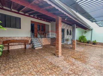 Casa · 232m² · 4 Quartos · 3 Vagas · Casa para venda em Centro de 231.61m² com 4 Quartos e 3 Garagens
