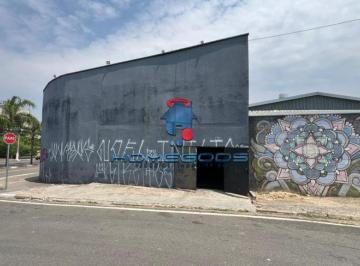 Comercial · 582m² · Loja para alugar em Chácara Da Barra de 582.00m²