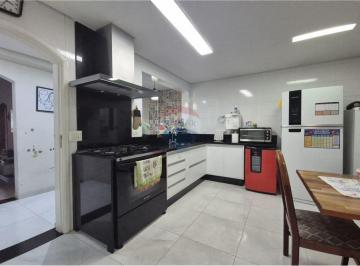 Casa · 180m² · 2 Quartos · 2 Vagas · Sobrado para venda em Vila Tolstoi de 180.00m² com 2 Quartos, 1 Suite e 2 Garagens