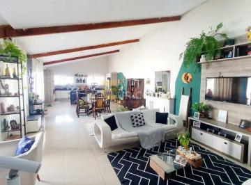 Casa · 240m² · 3 Quartos · 2 Vagas · Casa para venda em Loteamento Residencial Ana Carolina de 240.00m² com 3 Quartos e 2 Garagens