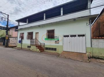 Casa · 3 Quartos · Casa à venda - no Centro