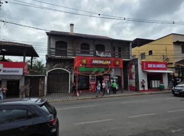 Casa · 4 Quartos · Casa para aluguel - no Centro