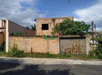 Casa · 149m² · 4 Quartos · Casa à venda - no Centro