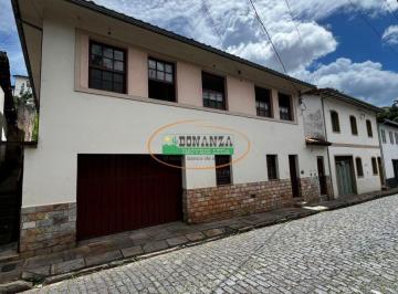 Casa · 5 Quartos · Casa à venda - na Água Limpa
