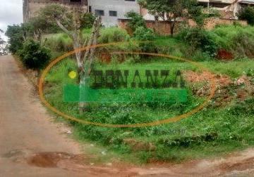 Terreno · 361m² · Terreno à venda - em São Dimas