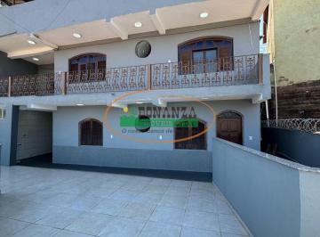 Casa · 5 Quartos · Casa à venda - no Centro