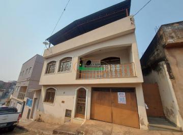 Casa · 240m² · 3 Quartos · Casa à venda - no Centro