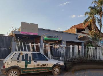 Casa · 3 Quartos · Casa à venda - no Centro
