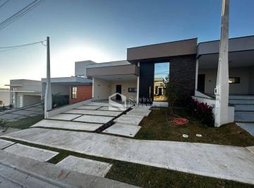 Casa · 180m² · 3 Quartos · 4 Vagas · Casa de Condomínio para venda em Condomínio Viena de 180.00m² com 3 Quartos, 3 Suites e 4 Garagens