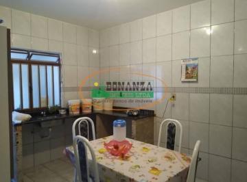 Casa · 240m² · 3 Quartos · Casa à venda - em Rochedo