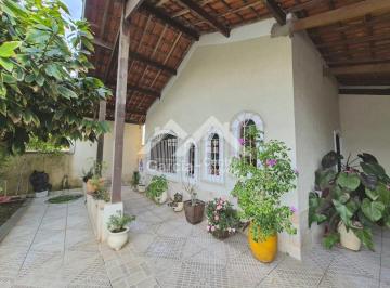 Casa · 315m² · 3 Quartos · 2 Vagas · Casa com Churrasqueira e Edicula em Peruibe Jardim Beira Mar a 300 metros da praia