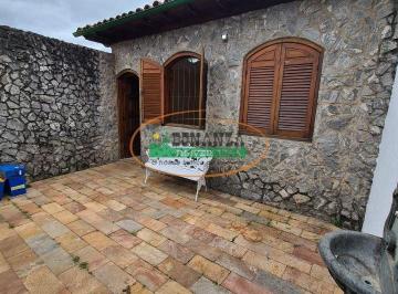 Casa · 240m² · 4 Quartos · Casa à venda - no Centro